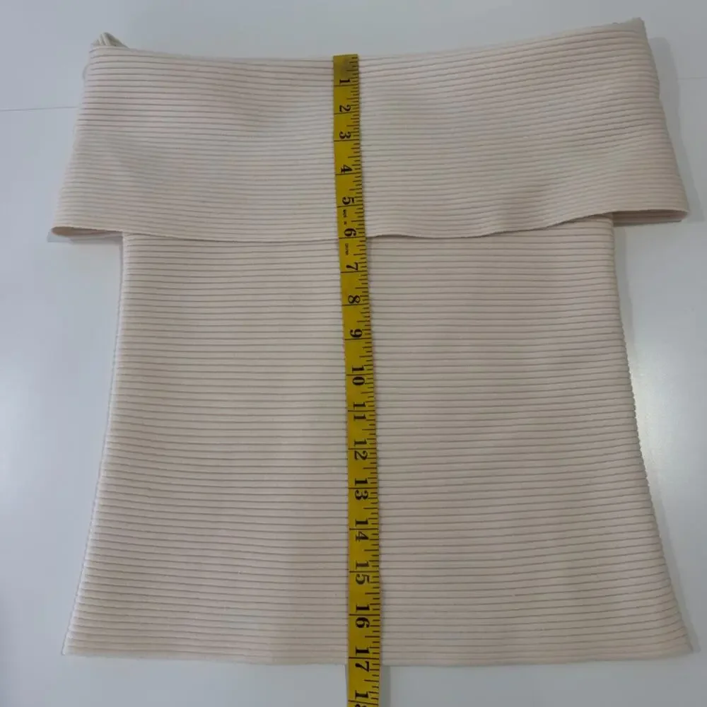 Elizabeth & James Off Shoulder Wool Blend Ribbed Sweater‎ Medium